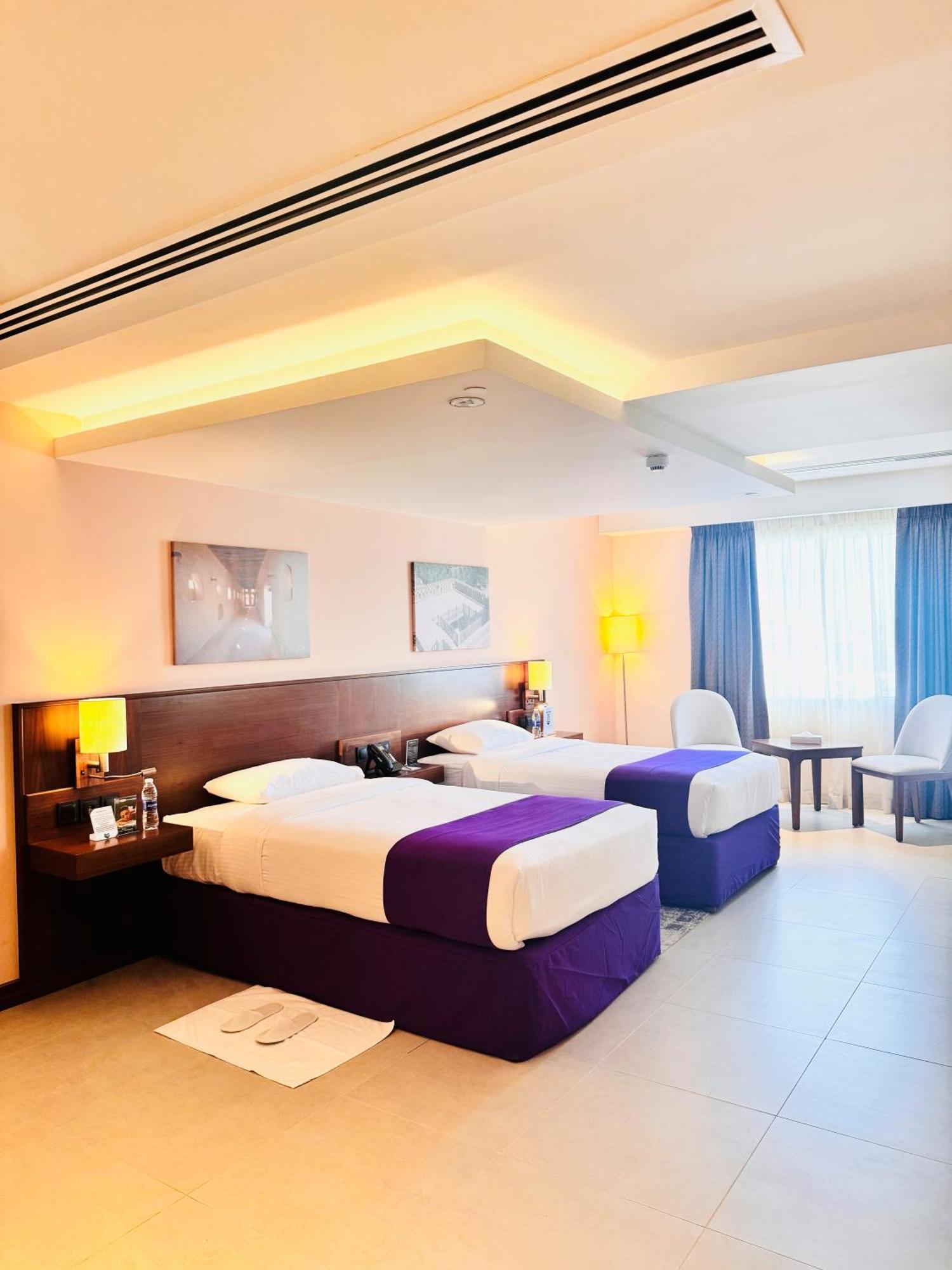 Kyriad Hotel Szalála Kültér fotó