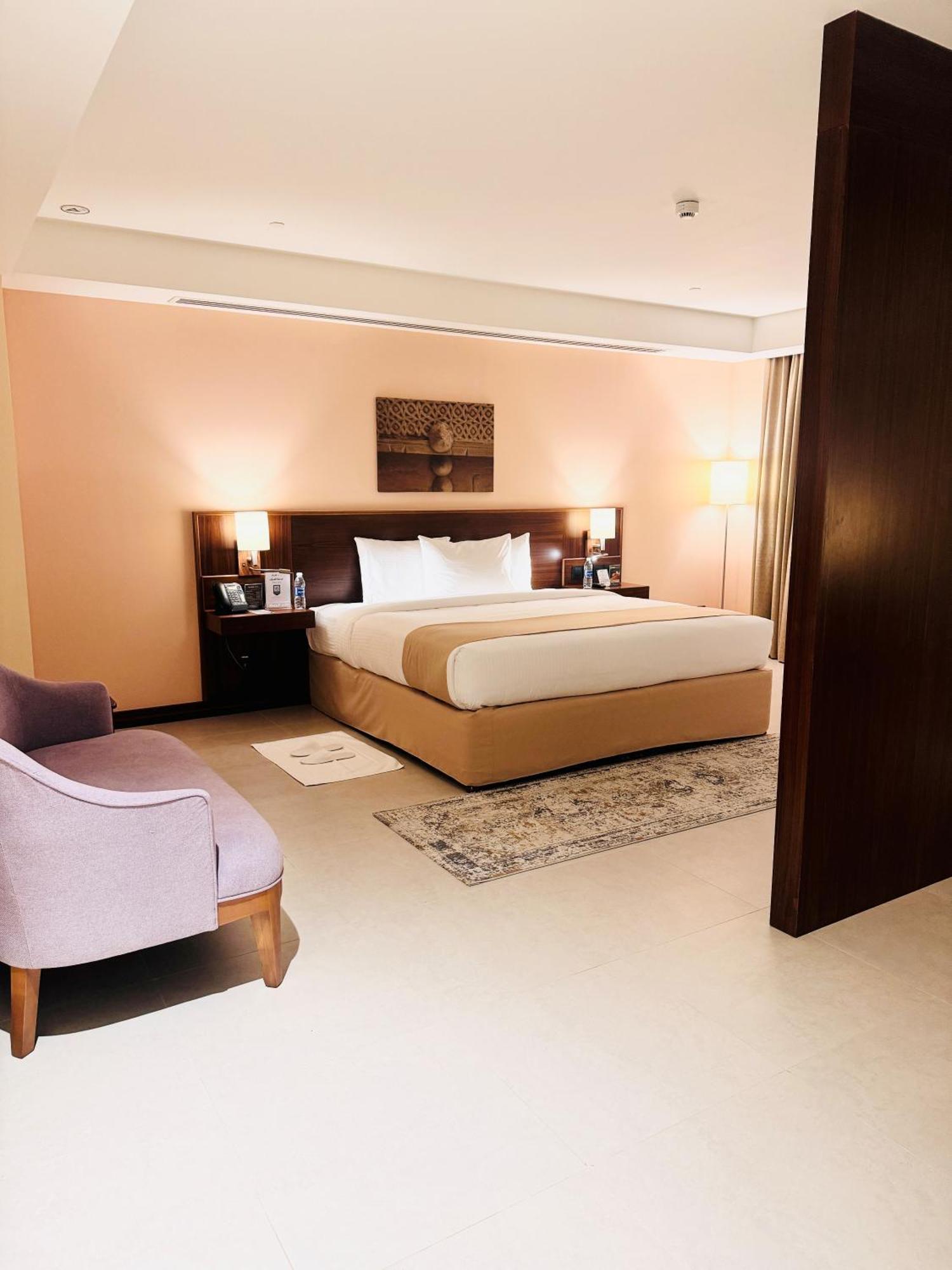 Kyriad Hotel Szalála Kültér fotó